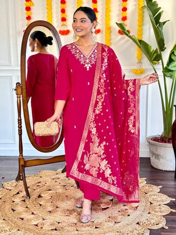 Pink Kurta Pant set with Nylon  jequard Dupatta